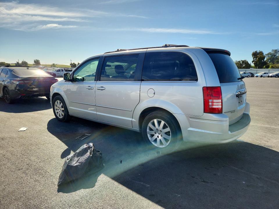45870076 :رقم المزاد ، 2A8HR54P78R107926 vin ، 2008 Chrysler Town & Country مزاد بيع