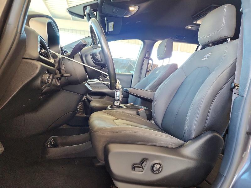 46947756 :رقم المزاد ، 2C4RC1FG3KR746900 vin ، 2019 Chrysler Pacifica مزاد بيع