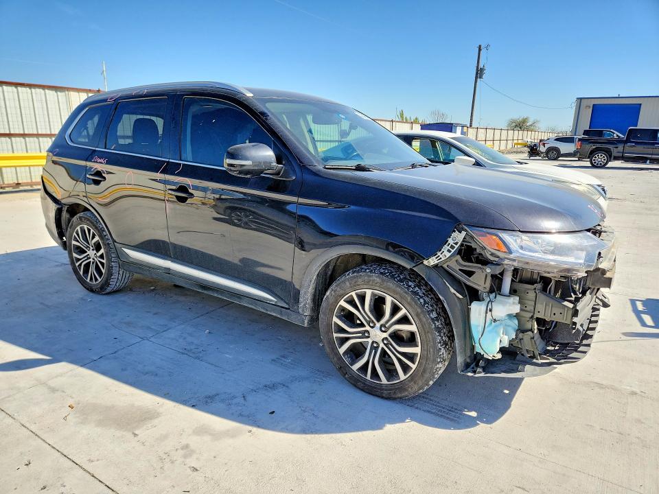 47043906 :رقم المزاد ، JA4AD3A3XJZ004857 vin ، 2018 Mitsubishi Outlander مزاد بيع