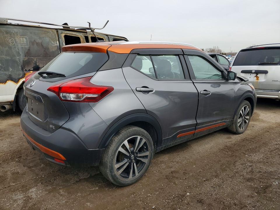 47302746 :رقم المزاد ، 3N1CP5CU2KL550846 vin ، 2019 Nissan Kicks مزاد بيع
