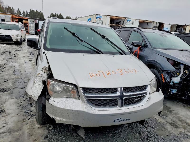 46740366 :رقم المزاد ، 2D4RN4DG0BR699083 vin ، 2011 Dodge Grand Caravan مزاد بيع