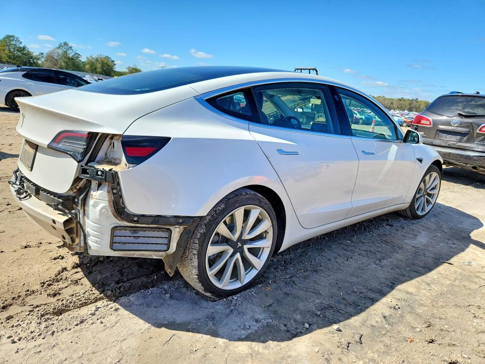 Продажа на аукционе авто 2019 Tesla Model 3, vin: 5YJ3E1EA2KF311763, номер лота: 45538046