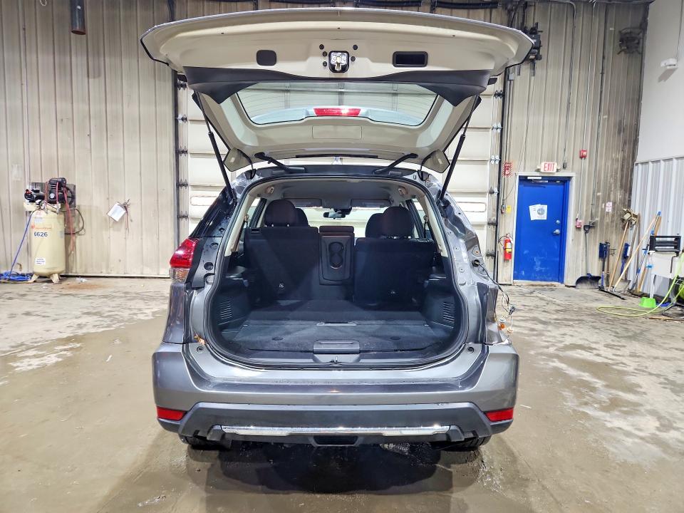 47823646 :رقم المزاد ، 5N1AT2MV5KC738581 vin ، 2019 Nissan Rogue مزاد بيع