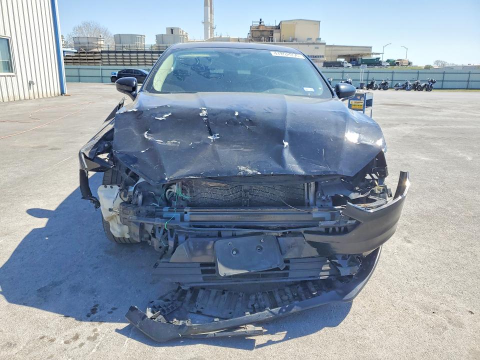 Продажа на аукционе авто 2017 Ford Fusion, vin: 3FA6P0LU1HR366751, номер лота: 47892056