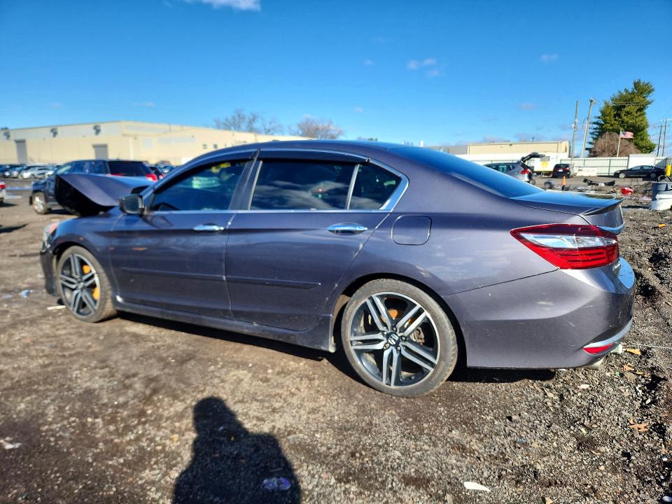 Продаж на аукціоні авто 2017 Honda Accord, vin: 1HGCR2F15HA015955, номер лоту: 46162596