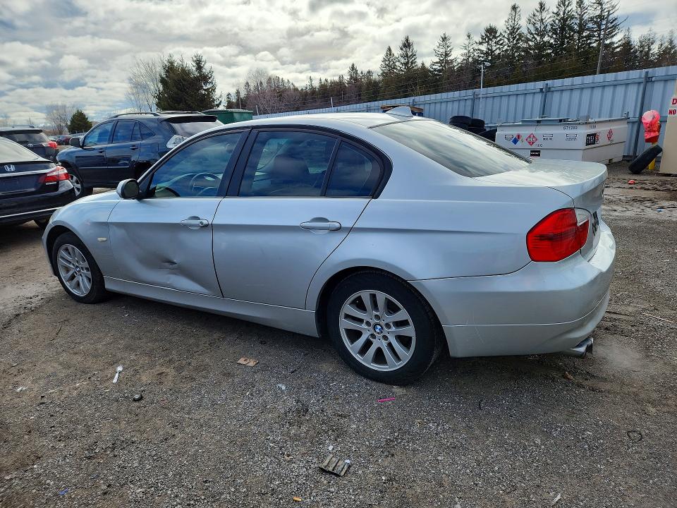 Продажа на аукционе авто 2006 Bmw 325, vin: WBAVD13556KV05596, номер лота: 97008885