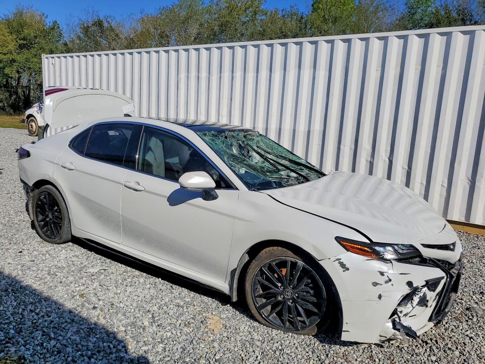 2024 Toyota Camry მანქანა იყიდება აუქციონზე, vin: 4T1K61AK8RU847766, აუქციონის ნომერი: 45639176