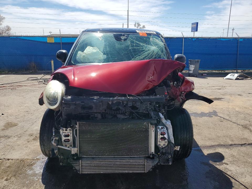 41839296 :رقم المزاد ، ZFBCFADH4GZ037434 vin ، 2016 Fiat 500l مزاد بيع