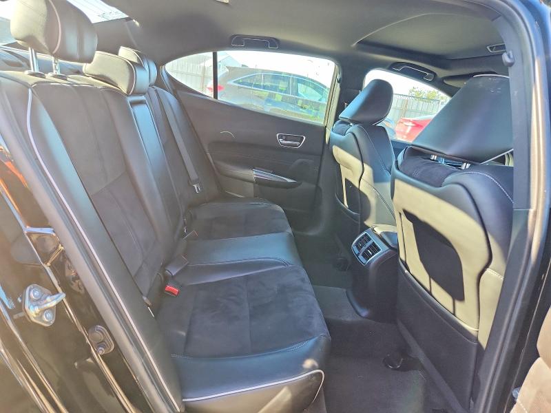 41939216 :رقم المزاد ، 19UUB2F61JA000119 vin ، 2018 Acura Tlx مزاد بيع