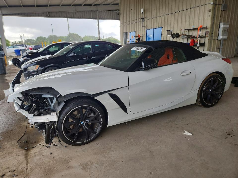 Продаж на аукціоні авто 2023 Bmw Z4, vin: WBAHF3C02PWY15707, номер лоту: 47896856