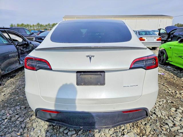 2022 Tesla Model Y მანქანა იყიდება აუქციონზე, vin: 7SAYGAEE6NF523964, აუქციონის ნომერი: 47186196