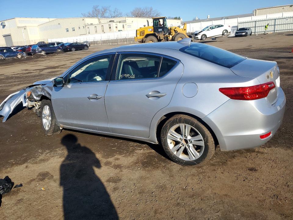 41919366 :رقم المزاد ، 19VDE1F35DE004139 vin ، 2013 Acura Ilx مزاد بيع