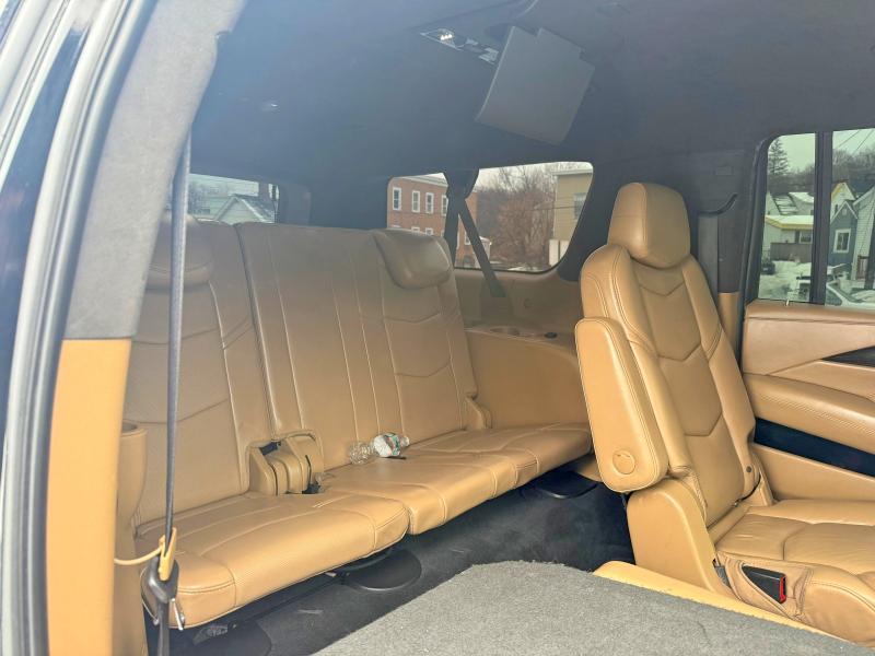 Продажа на аукционе авто 2018 Cadillac Escalade, vin: 1GYS4KKJ7JR156350, номер лота: 45557526
