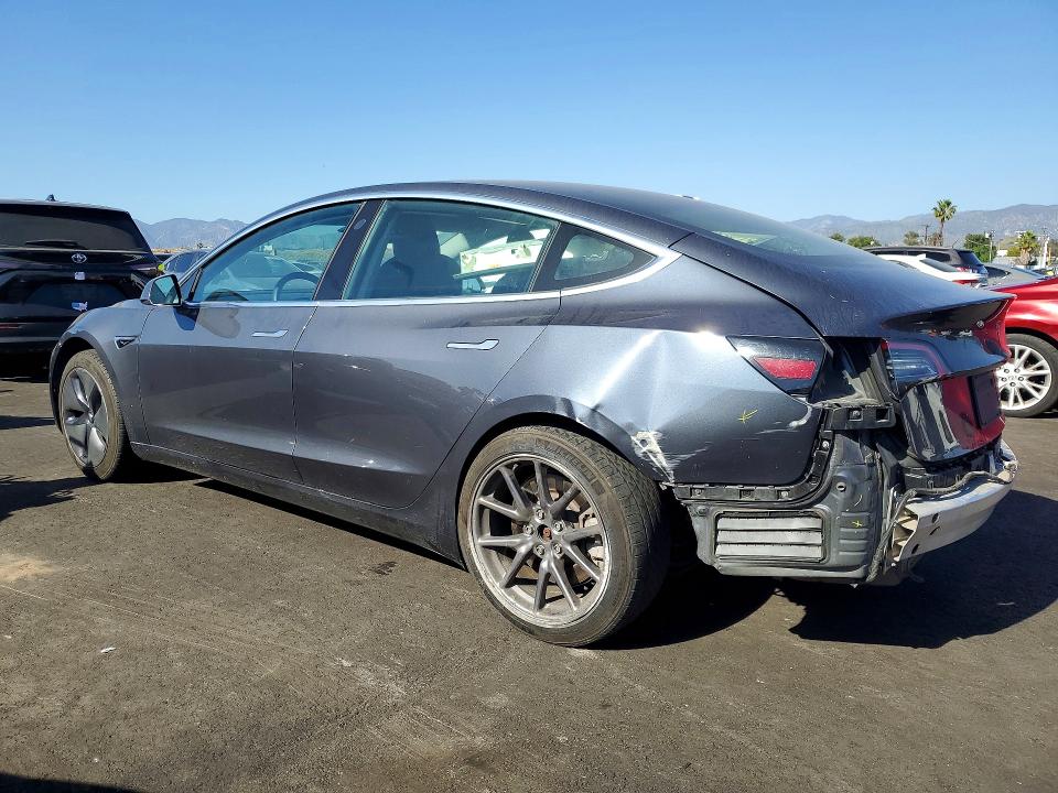 42060876 :رقم المزاد ، 5YJ3E1EA3LF658245 vin ، 2020 Tesla Model 3 مزاد بيع