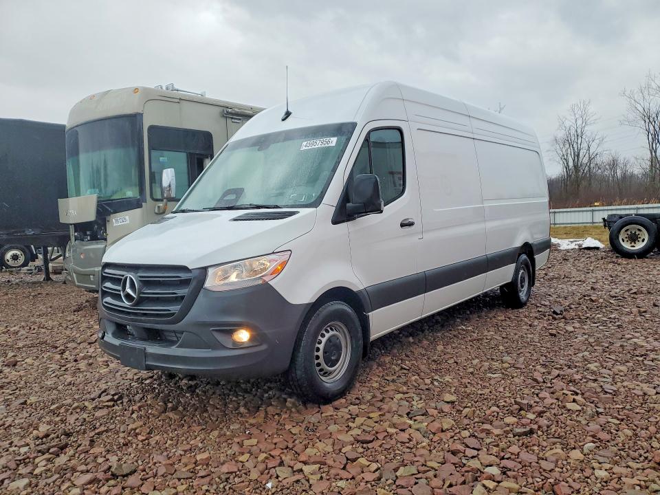 45957956 :رقم المزاد ، W1Y4NCHY3ST195569 vin ، 2025 Mercedes-benz Sprinter مزاد بيع