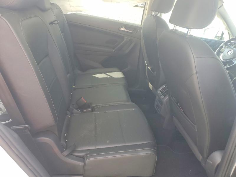 46657016 :رقم المزاد ، 3VV3B7AX0JM214675 vin ، 2018 Volkswagen Tiguan مزاد بيع