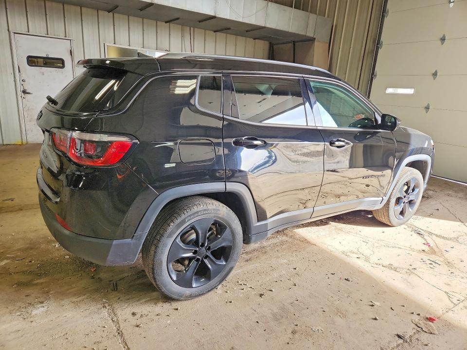 46022196 :رقم المزاد ، 3C4NJDBBXLT204689 vin ، 2020 Jeep Compass مزاد بيع
