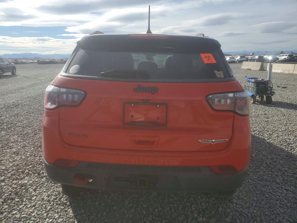 41624626 :رقم المزاد ، 3C4NJDDB5HT657283 vin ، 2017 Jeep Compass مزاد بيع