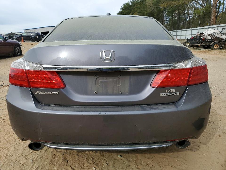 Продаж на аукціоні авто 2015 Honda Accord, vin: 1HGCR3F95FA008111, номер лоту: 47025266