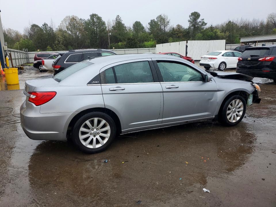 45804716 :رقم المزاد ، 1C3CCBBG5EN114679 vin ، 2014 Chrysler 200 مزاد بيع