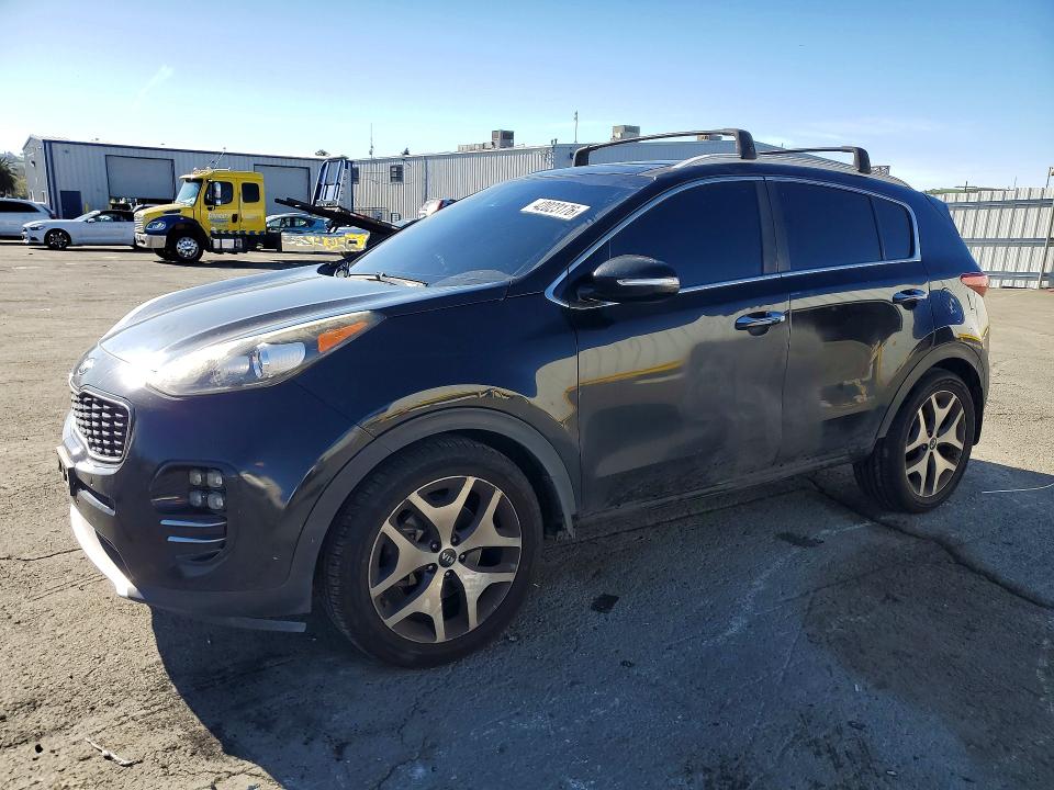 42023176 :رقم المزاد ، KNDPR3A60H7218337 vin ، 2017 Kia Sportage مزاد بيع