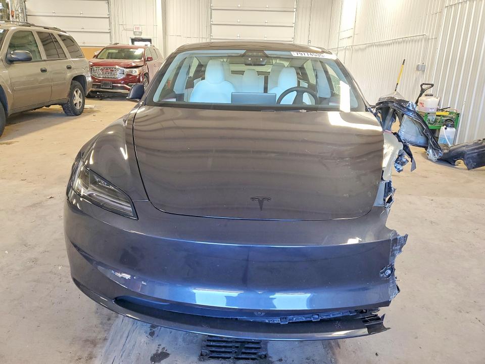 79774535 :رقم المزاد ، 5YJ3E1EB3TF131251 vin ، 2026 Tesla Model 3 مزاد بيع