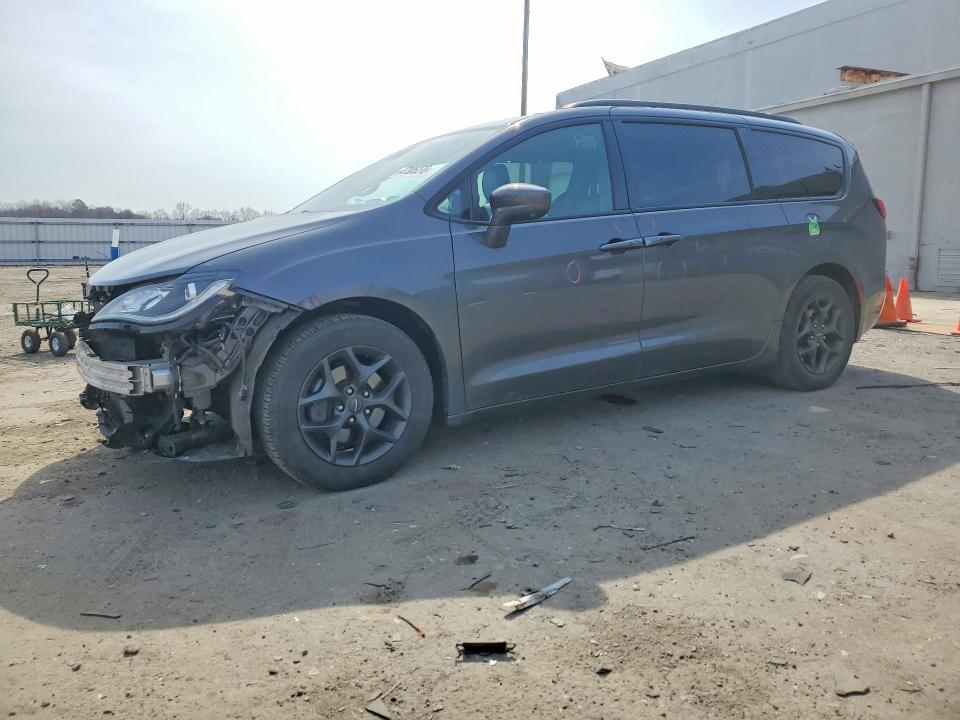 2018 Chrysler Pacifica მანქანა იყიდება აუქციონზე, vin: 2C4RC1BG3JR197445, აუქციონის ნომერი: 47305276