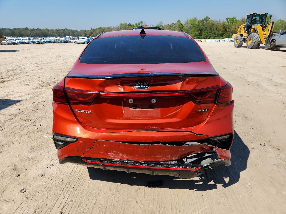 46809616 :رقم المزاد ، 3KPF34AD6ME335495 vin ، 2021 Kia Forte مزاد بيع