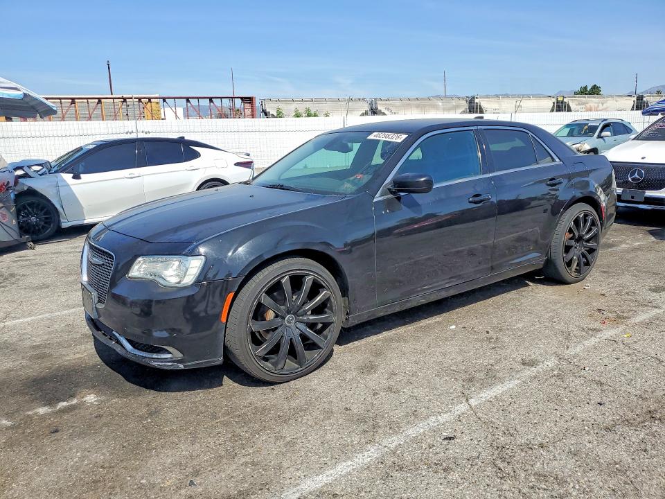 Продажа на аукционе авто 2015 Chrysler 300, vin: 2C3CCAAG0FH785960, номер лота: 46298326