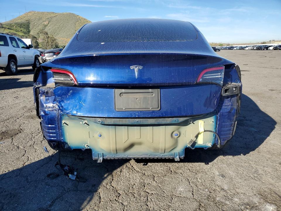 45777246 :رقم المزاد ، 5YJ3E1EA1KF301208 vin ، 2019 Tesla Model 3 مزاد بيع