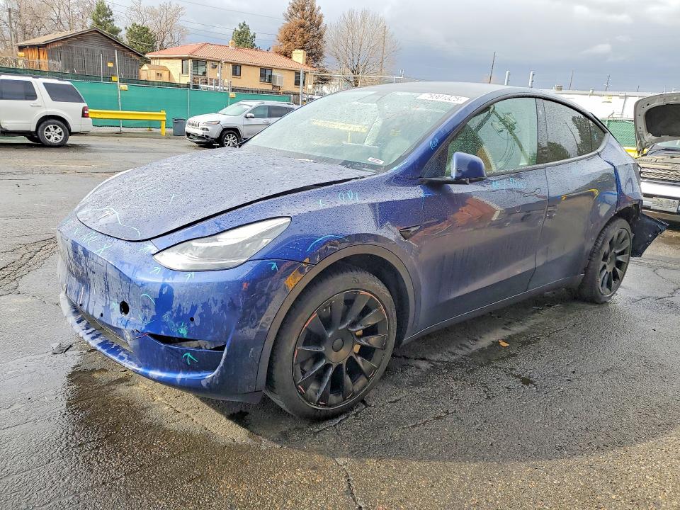 79301325 :رقم المزاد ، 7SAYGDEE3NF378528 vin ، 2022 Tesla Model Y مزاد بيع