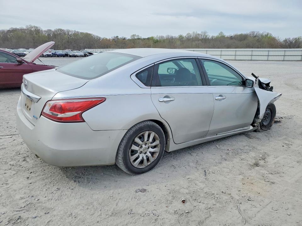 2013 Nissan Altima მანქანა იყიდება აუქციონზე, vin: 1N4AL3AP2DN458596, აუქციონის ნომერი: 47030726