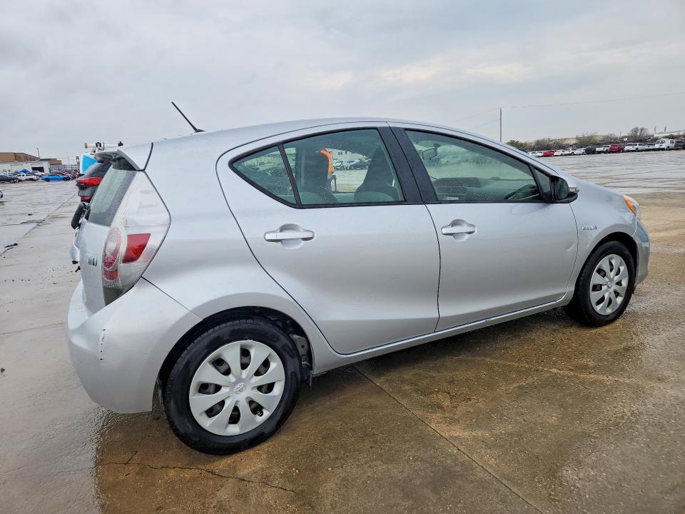 Продажа на аукционе авто 2014 Toyota Prius C, vin: JTDKDTB37E1064558, номер лота: 45479216