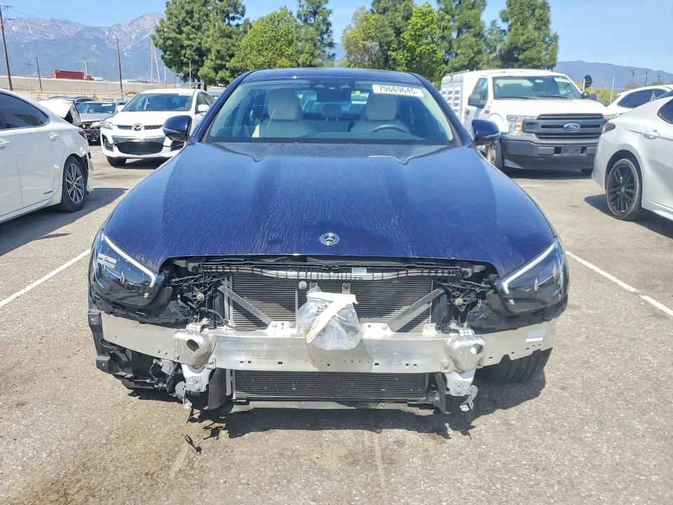 79669645 :رقم المزاد ، W1KZF8DB0MA967701 vin ، 2021 Mercedes-benz E مزاد بيع
