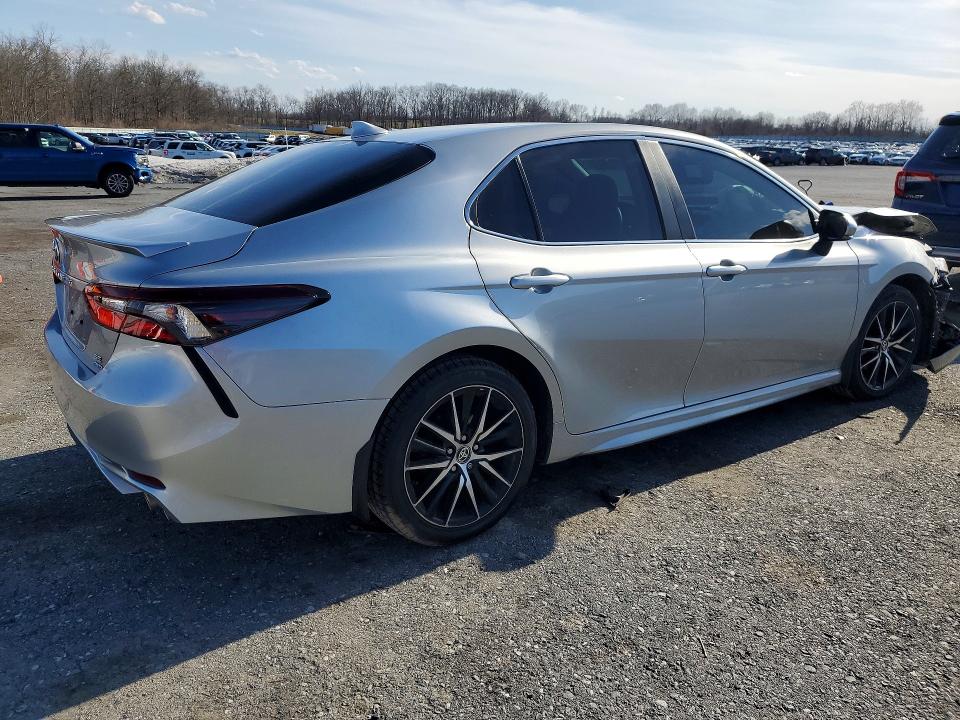 2022 Toyota Camry მანქანა იყიდება აუქციონზე, vin: 4T1T11BK1NU056684, აუქციონის ნომერი: 46266756