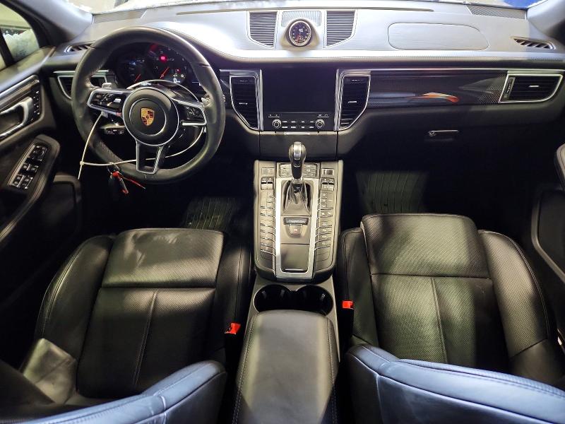 46001196 :رقم المزاد ، WP1AG2A50JLB60013 vin ، 2018 Porsche Macan مزاد بيع