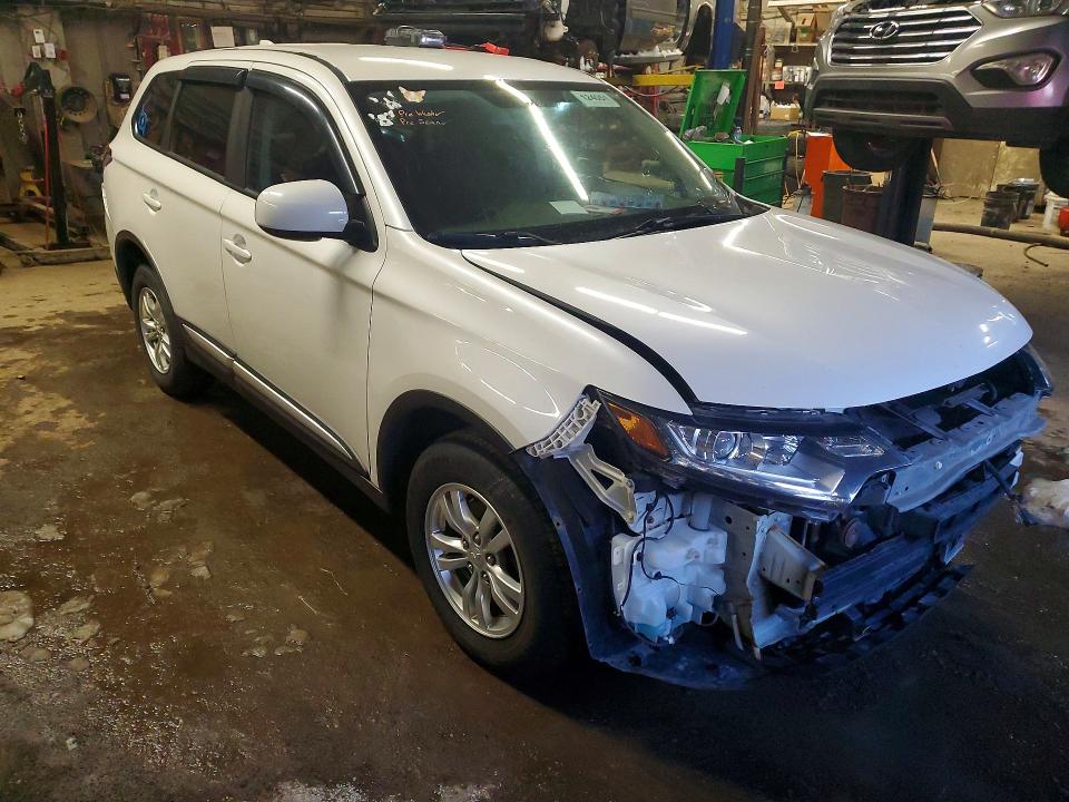78703765 :رقم المزاد ، JA4AZ2A33LZ611388 vin ، 2020 Mitsubishi Outlander مزاد بيع