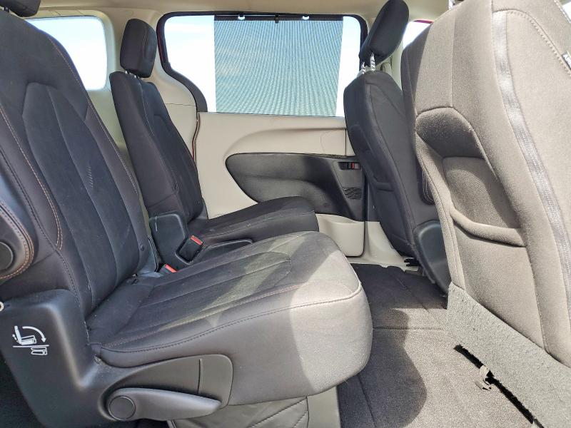 46889146 :رقم المزاد ، 2C4RC1FG3JR352814 vin ، 2018 Chrysler Pacifica مزاد بيع
