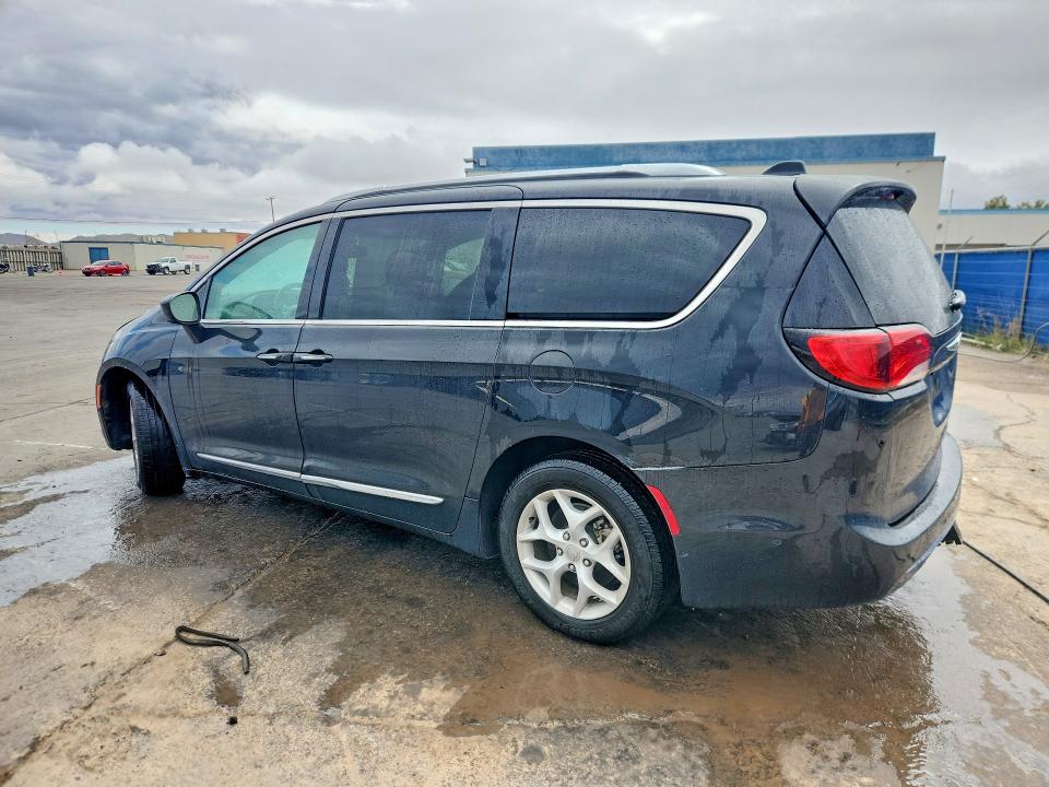 Продаж на аукціоні авто 2017 Chrysler Pacifica, vin: 2C4RC1EGXHR833218, номер лоту: 45580716
