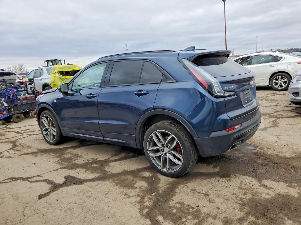 45999126 :رقم المزاد ، 1GYFZER40MF054768 vin ، 2021 Cadillac Xt4 مزاد بيع