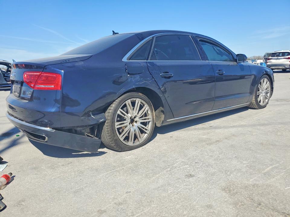 47339806 :رقم المزاد ، WAUR2AFD3DN024624 vin ، 2013 Audi A8 مزاد بيع