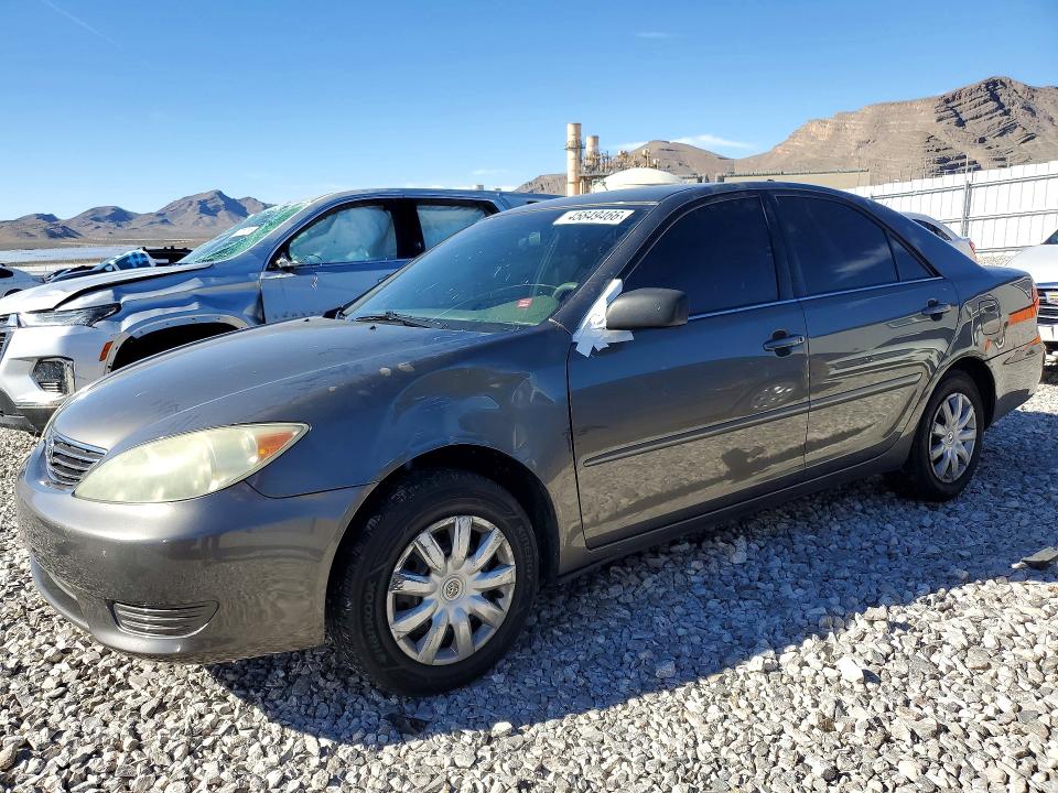 2005 Toyota Camry მანქანა იყიდება აუქციონზე, vin: 4T1BE32K95U510255, აუქციონის ნომერი: 45849466