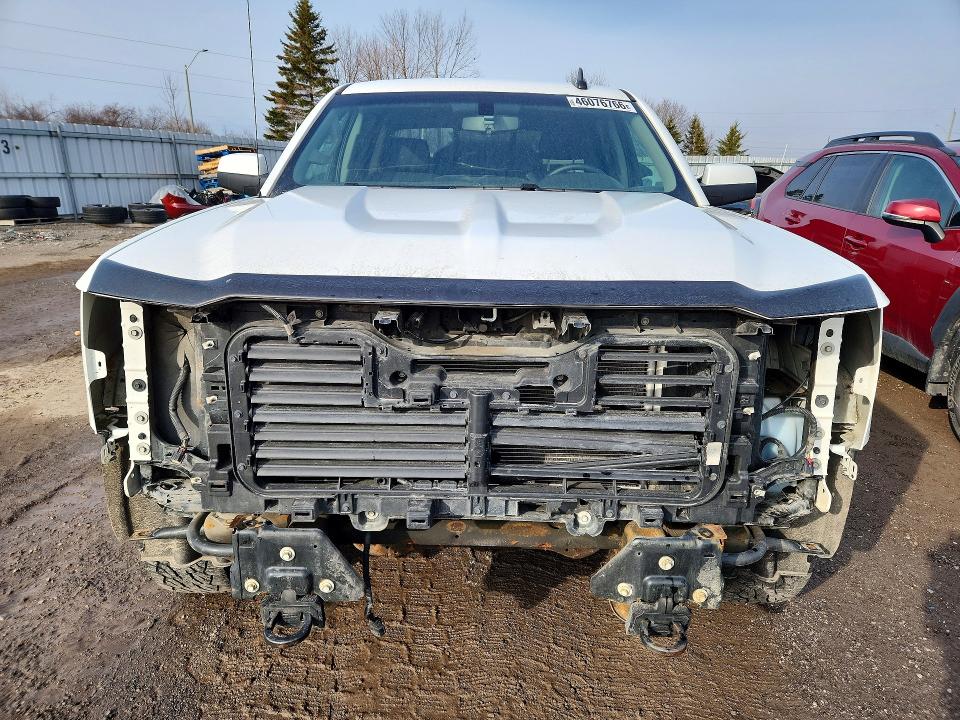 46076766 :رقم المزاد ، 3GCUKREC3HG170413 vin ، 2017 Chevrolet Silverado مزاد بيع