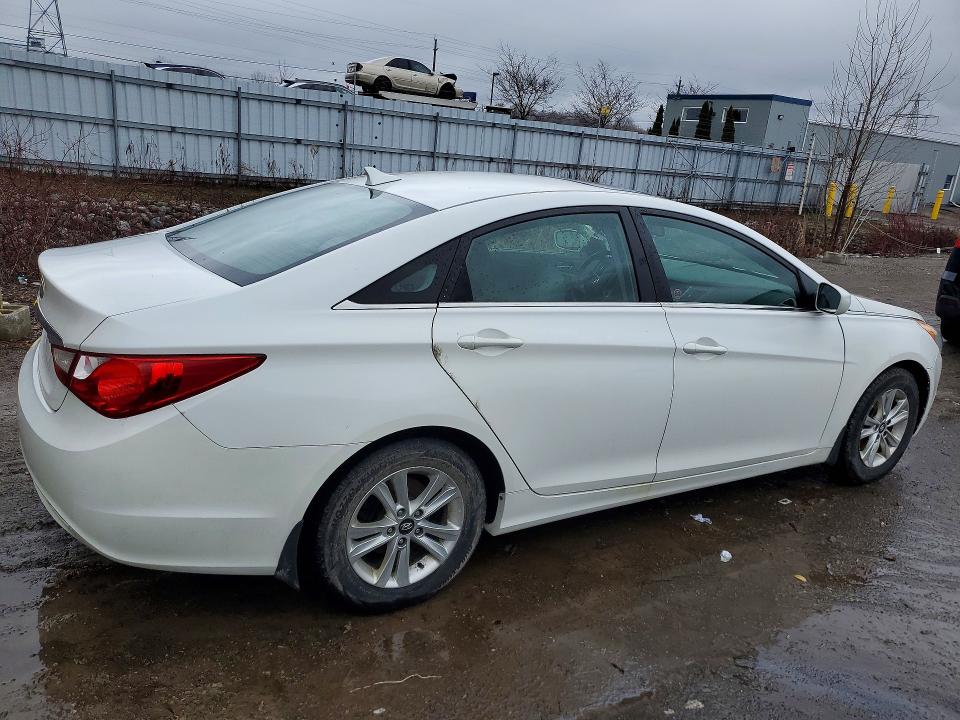 45763856 :رقم المزاد ، 5NPEB4AC8DH734183 vin ، 2013 Hyundai Sonata مزاد بيع