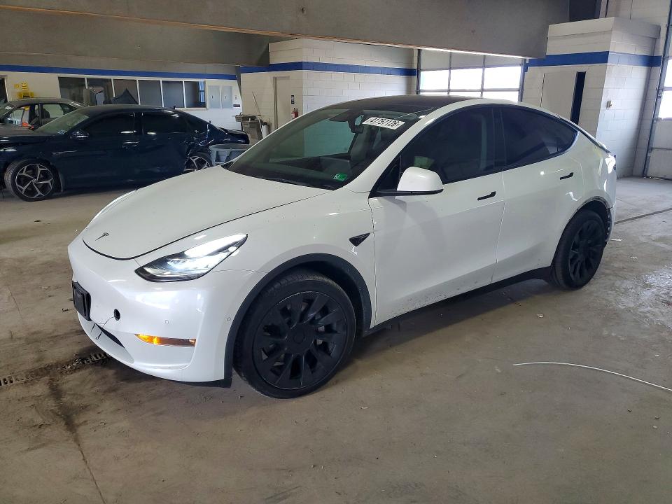 Продажа на аукционе авто 2021 Tesla Model Y, vin: 5YJYGDEE8MF253181, номер лота: 41757126