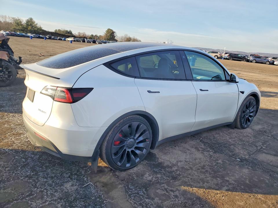 2022 Tesla Model Y მანქანა იყიდება აუქციონზე, vin: 7SAYGDEF5NF518166, აუქციონის ნომერი: 79342765