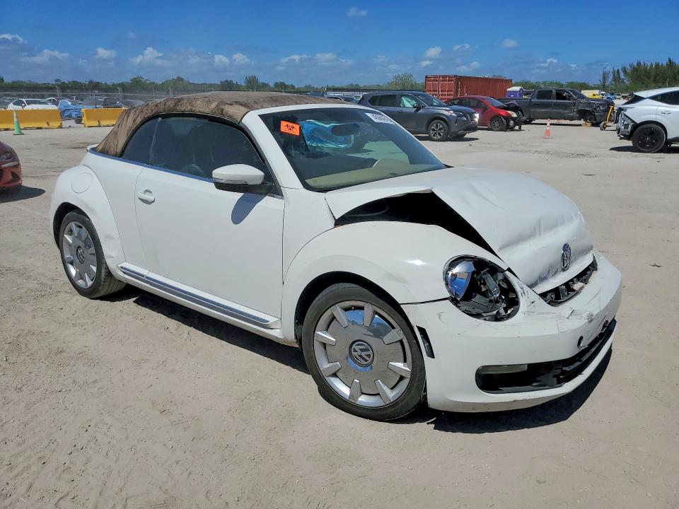 2014 Volkswagen Beetle მანქანა იყიდება აუქციონზე, vin: 3VW5X7ATXEM800356, აუქციონის ნომერი: 45664976