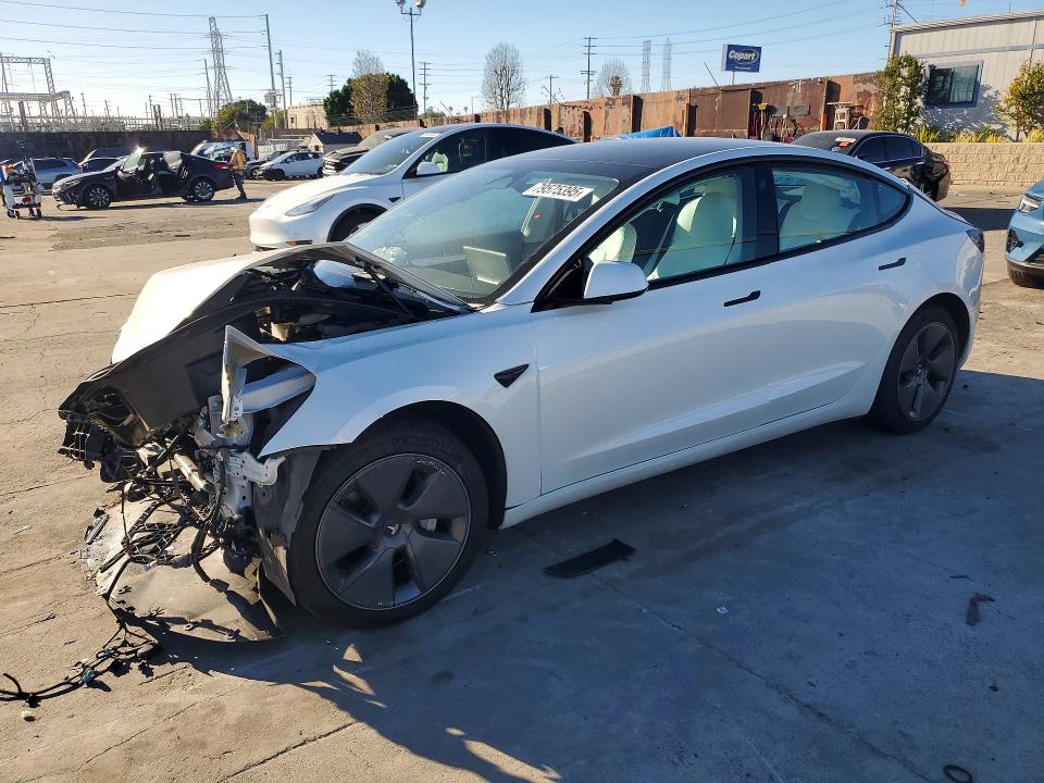 79575395 :رقم المزاد ، 5YJ3E1EB8NF175426 vin ، 2022 Tesla Model 3 مزاد بيع