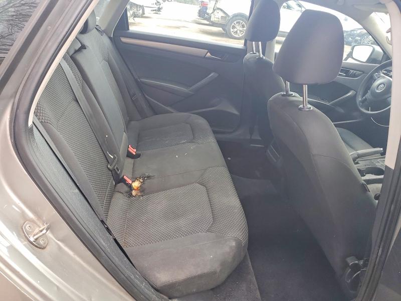2013 Volkswagen Passat მანქანა იყიდება აუქციონზე, vin: 1VWAP7A33DC136531, აუქციონის ნომერი: 41586426