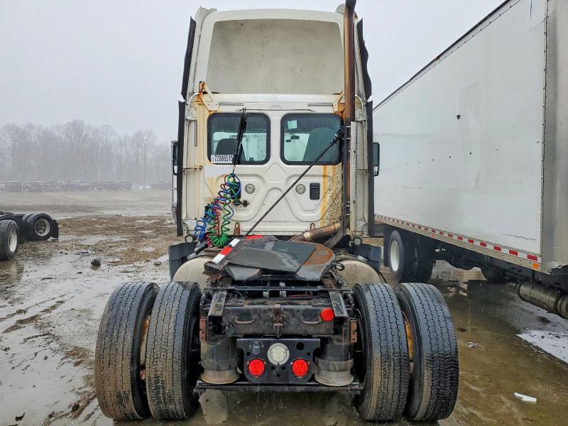 72886515 :رقم المزاد ، 1FUBGEDV5GLHC5682 vin ، 2016 Freightliner Cascadia 1 مزاد بيع